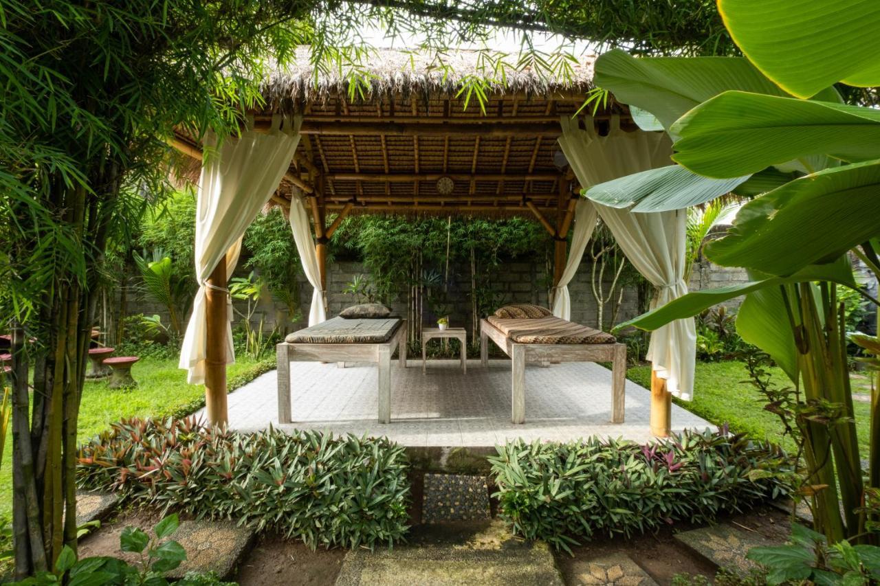 Kubu Kak Dudung Villas Jimbaran Exterior foto